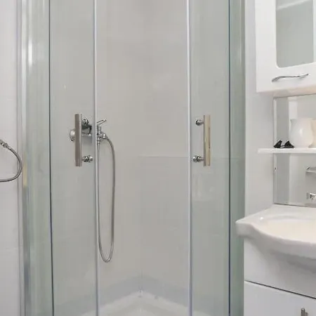شقة With Terrace And Sea View دوبروفينك
