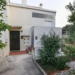 Apartment With Terrace And Sea View *