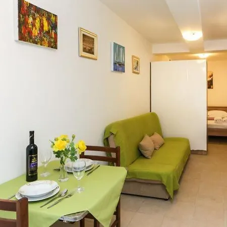 Apartment Edita - With Terrace And With Sea View