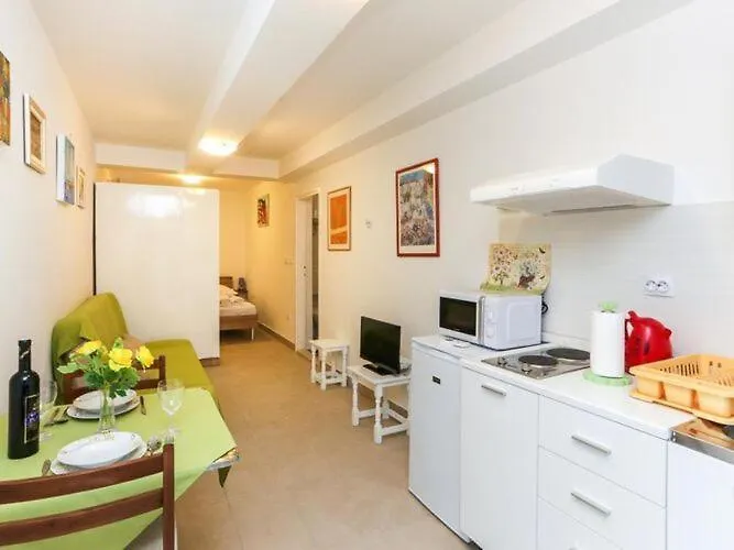 With Terrace And Sea View Apartament