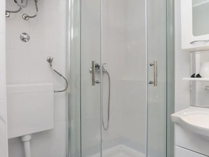 Apartament With Terrace And Sea View