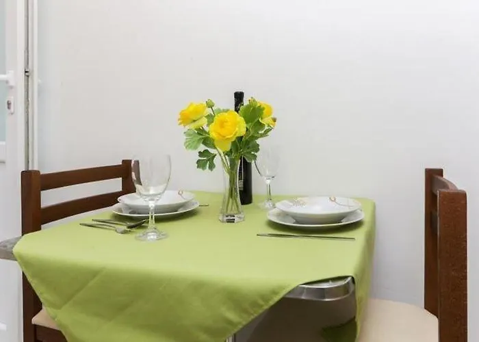 With Terrace And Sea View Apartament Dubrownik