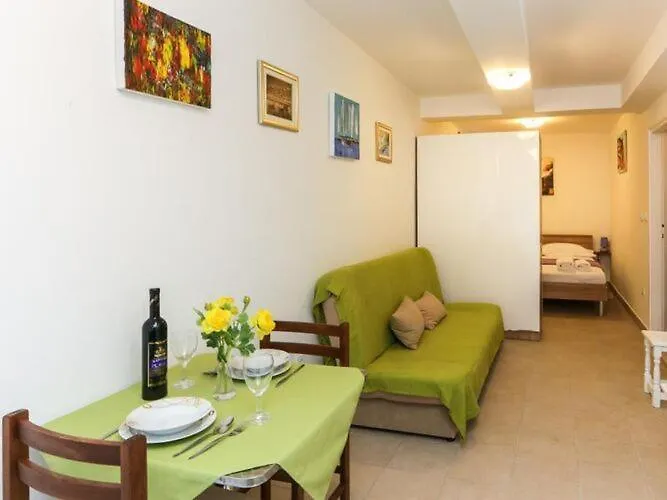 Apartament With Terrace And Sea View