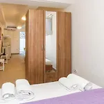 Apartmán With Terrace And Sea View *